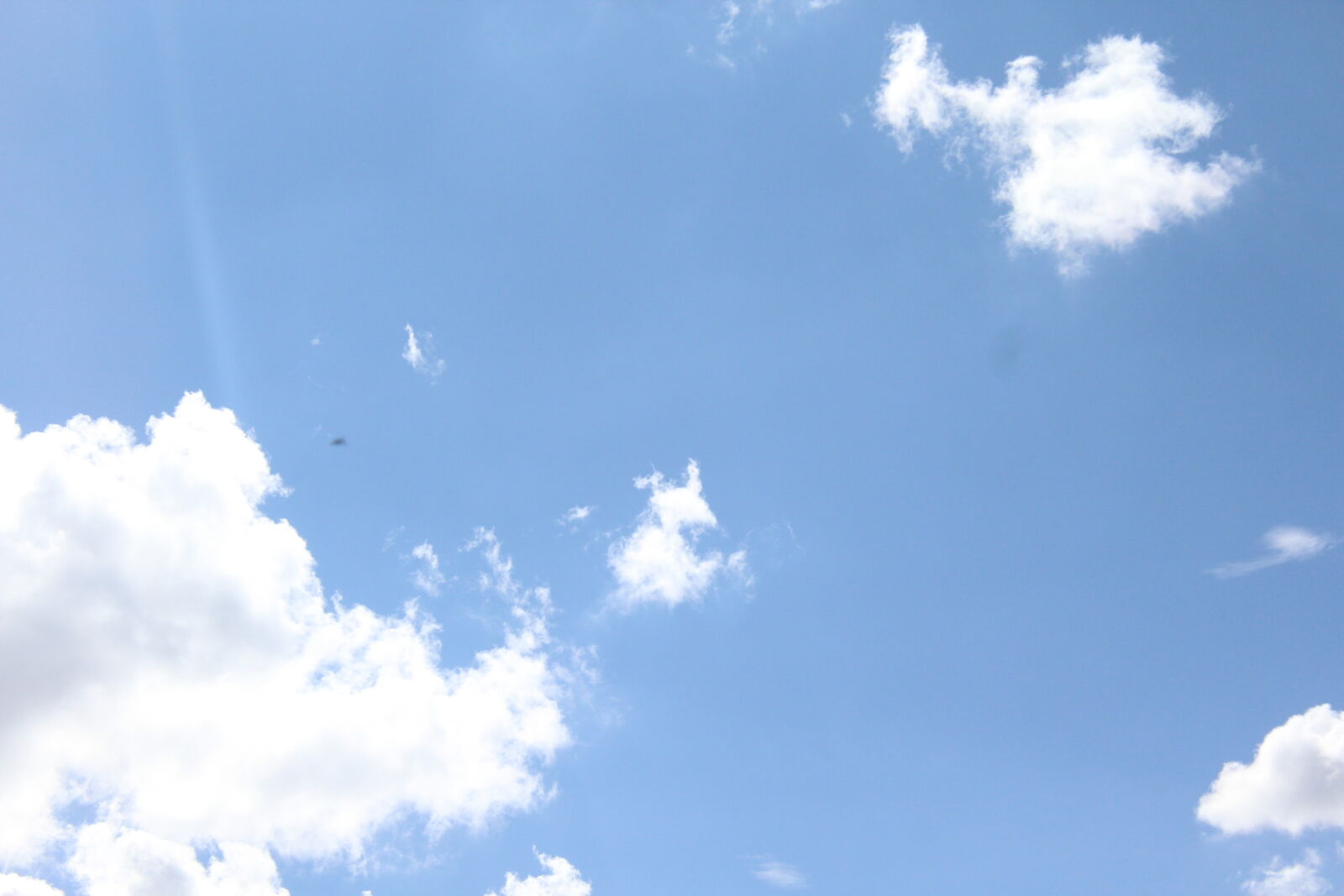 Canon EOS 1200D (EOS Rebel T5 / EOS Kiss X70 / EOS Hi) sample photo. Beautiful, blue, blue, skies photography