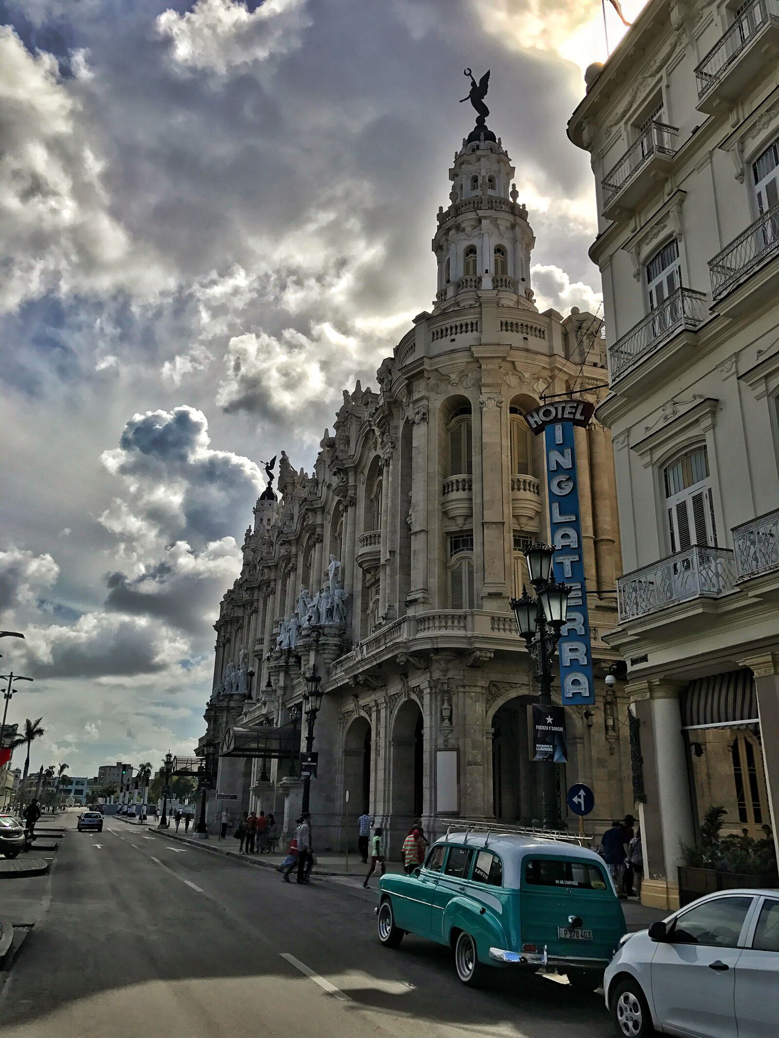 Apple iPhone 7 Plus sample photo. Sky, theatre, construction photography