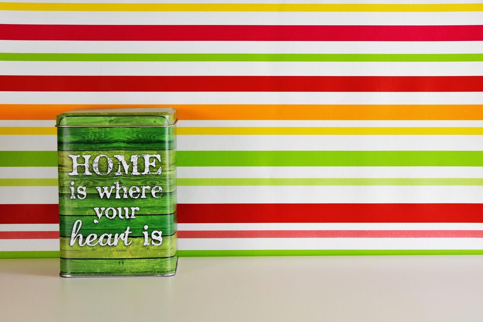 Nikon D7200 sample photo. Box, sheet, saying photography