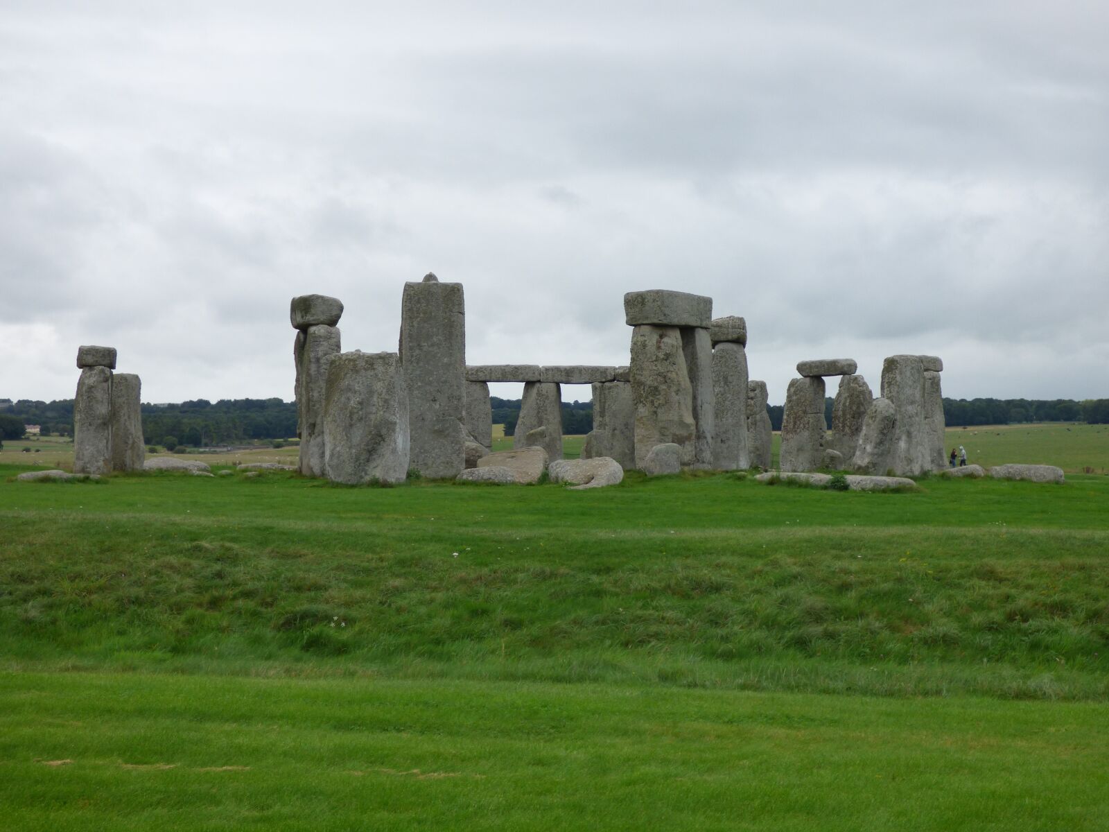 Panasonic Lumix DMC-FZ70 sample photo. Stonehenge, stone circle, england photography
