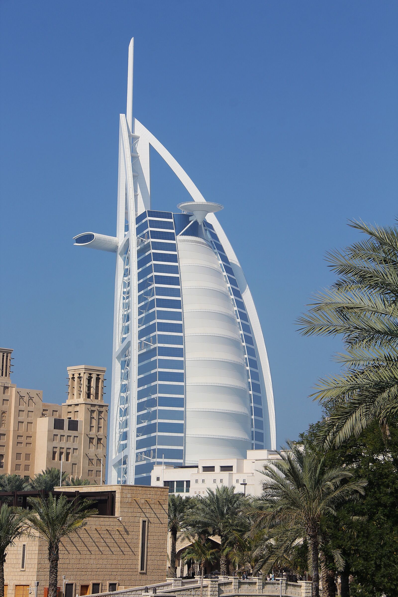 Canon EF-S 18-200mm F3.5-5.6 IS sample photo. Burj al arab jumeirah photography