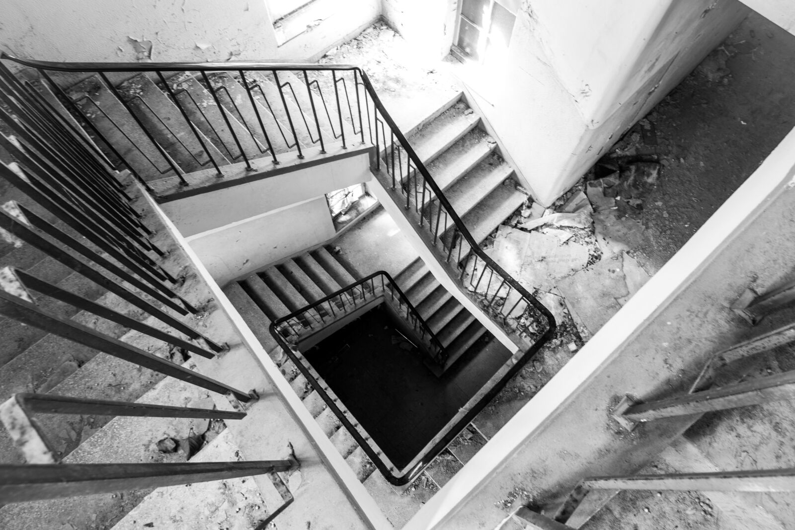 Canon EOS 70D sample photo. Stairs, staircase, architecture photography