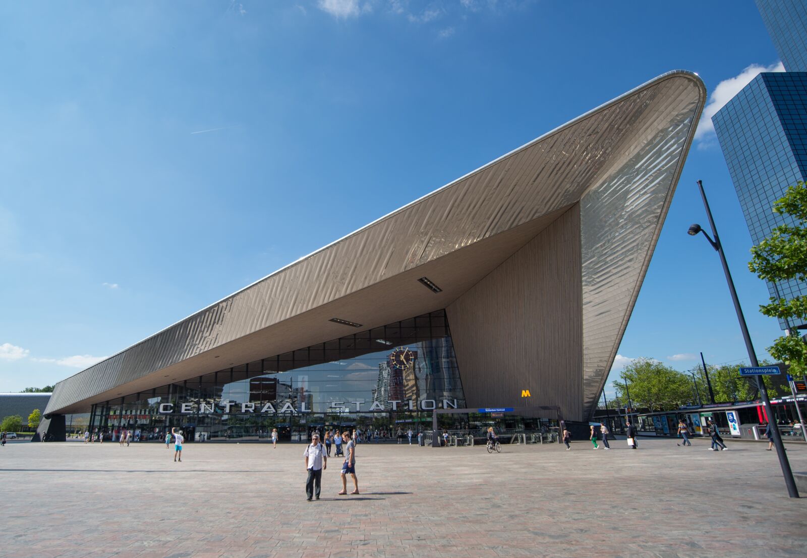 Nikon D610 sample photo. Rotterdam, central, station photography