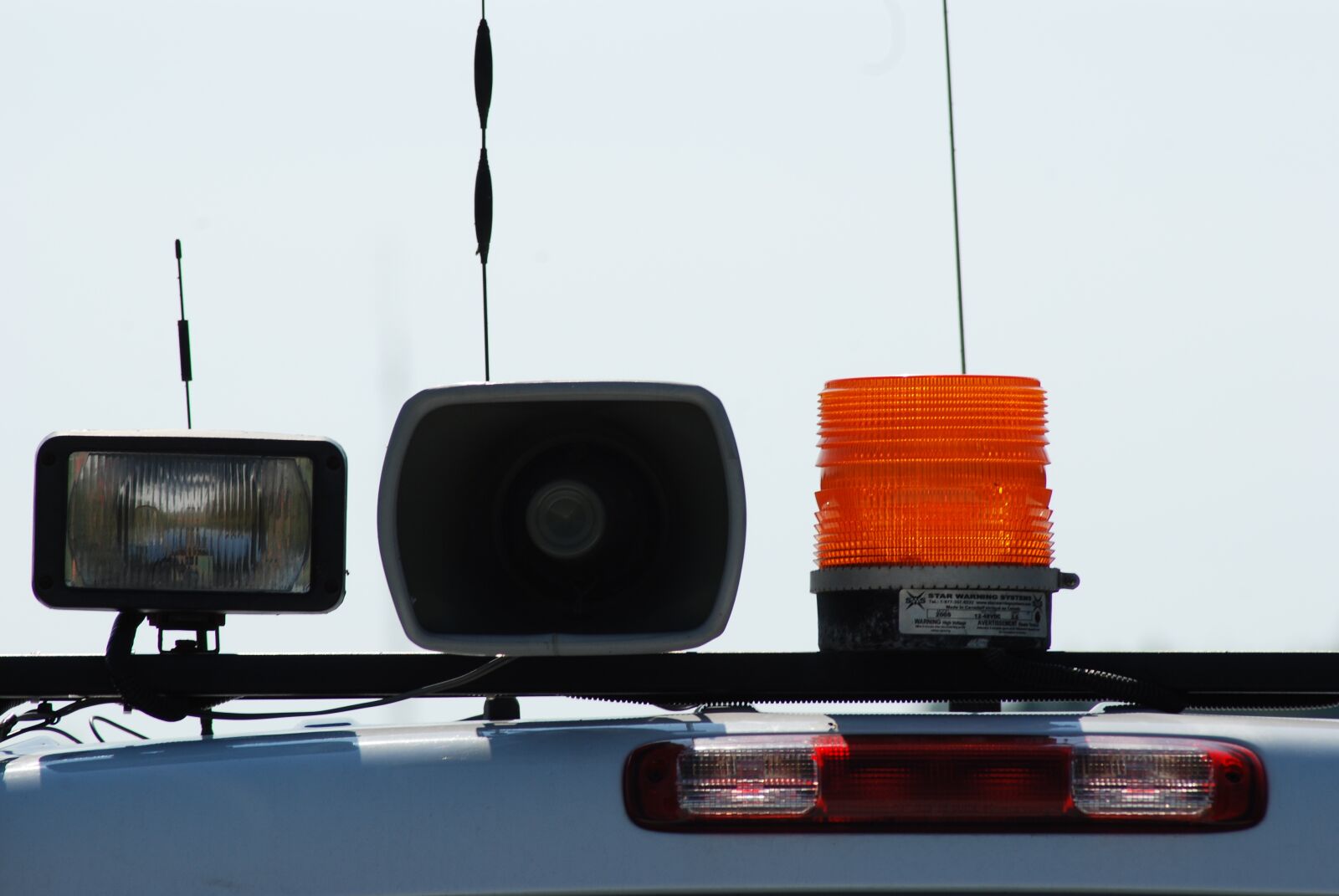 Nikon D80 sample photo. Light, horn, speaker photography