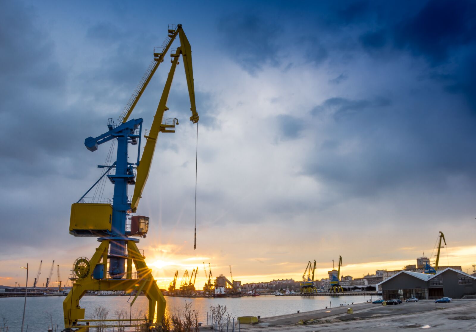 Nikon D7200 sample photo. Crane, port, sunset photography