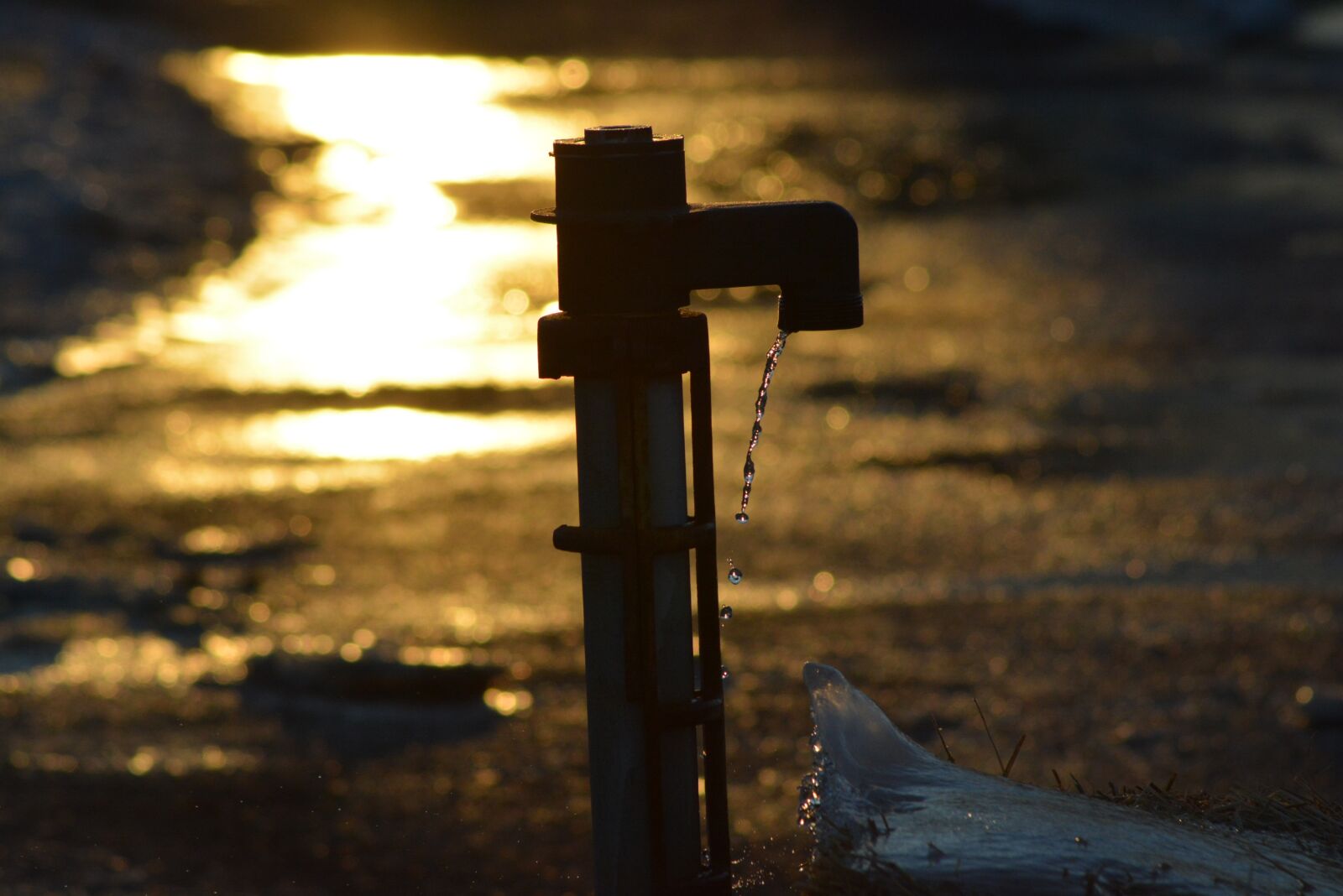 Nikon D7100 sample photo. Drip, water, fountain photography