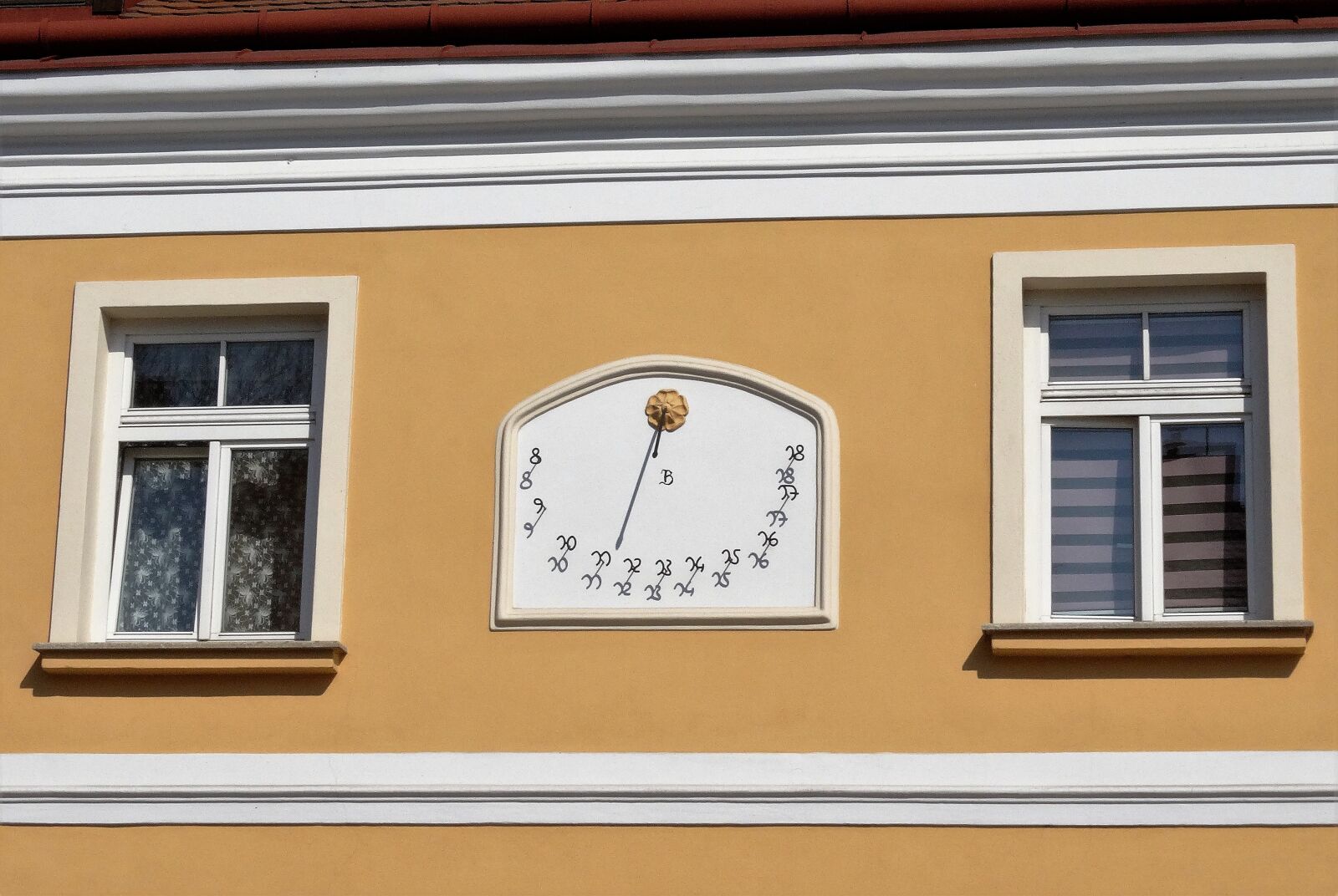 Sony Cyber-shot DSC-HX300 sample photo. Sun clock, building, architecture photography