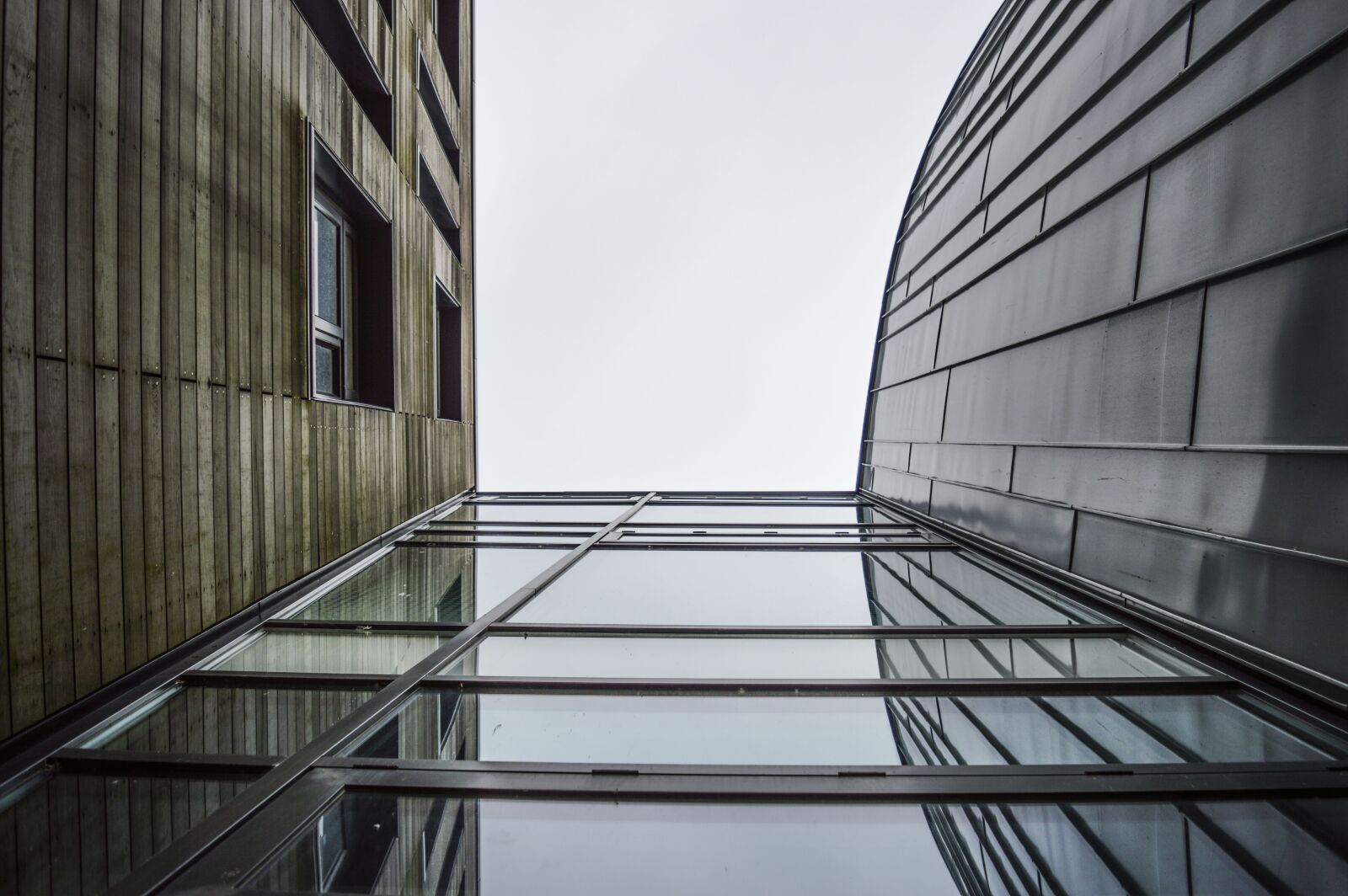 Nikon D3200 sample photo. Architecture, buildings, glass photography