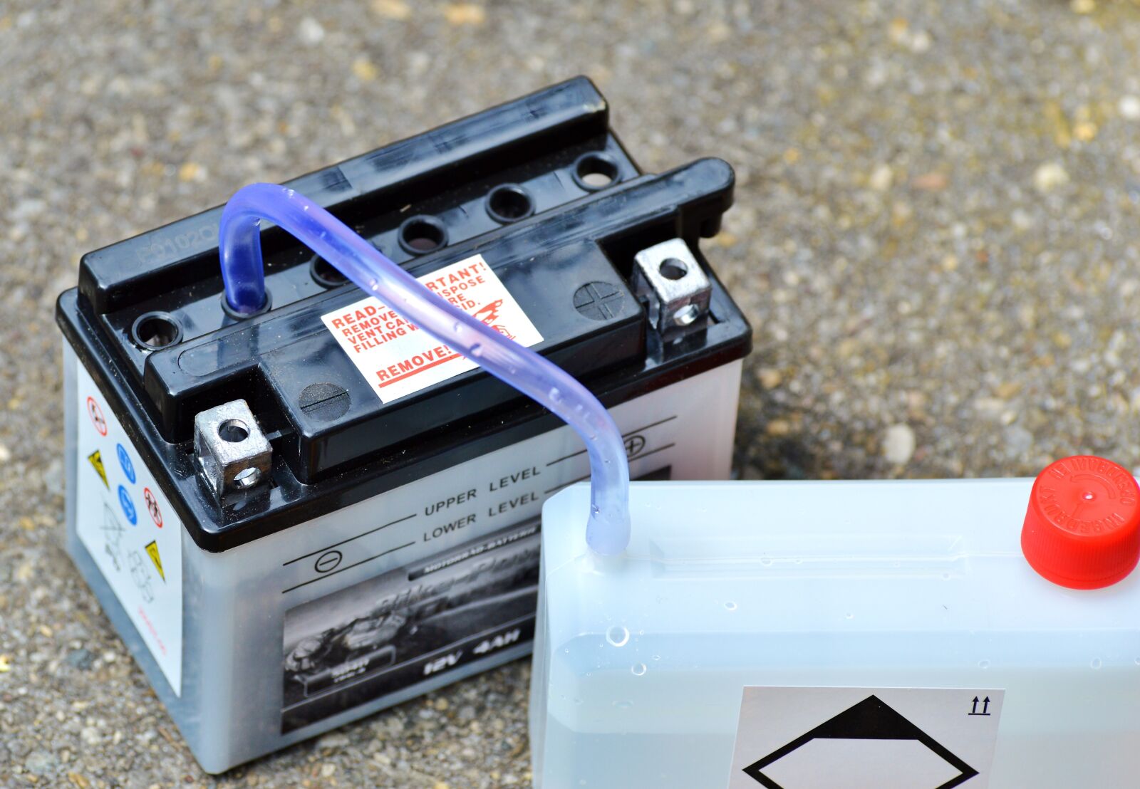 Nikon D3200 sample photo. Battery, motorcycle battery, battery photography