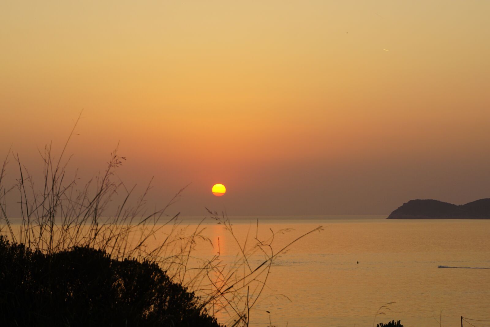 Sony a6000 sample photo. Sunset, greece, sea photography