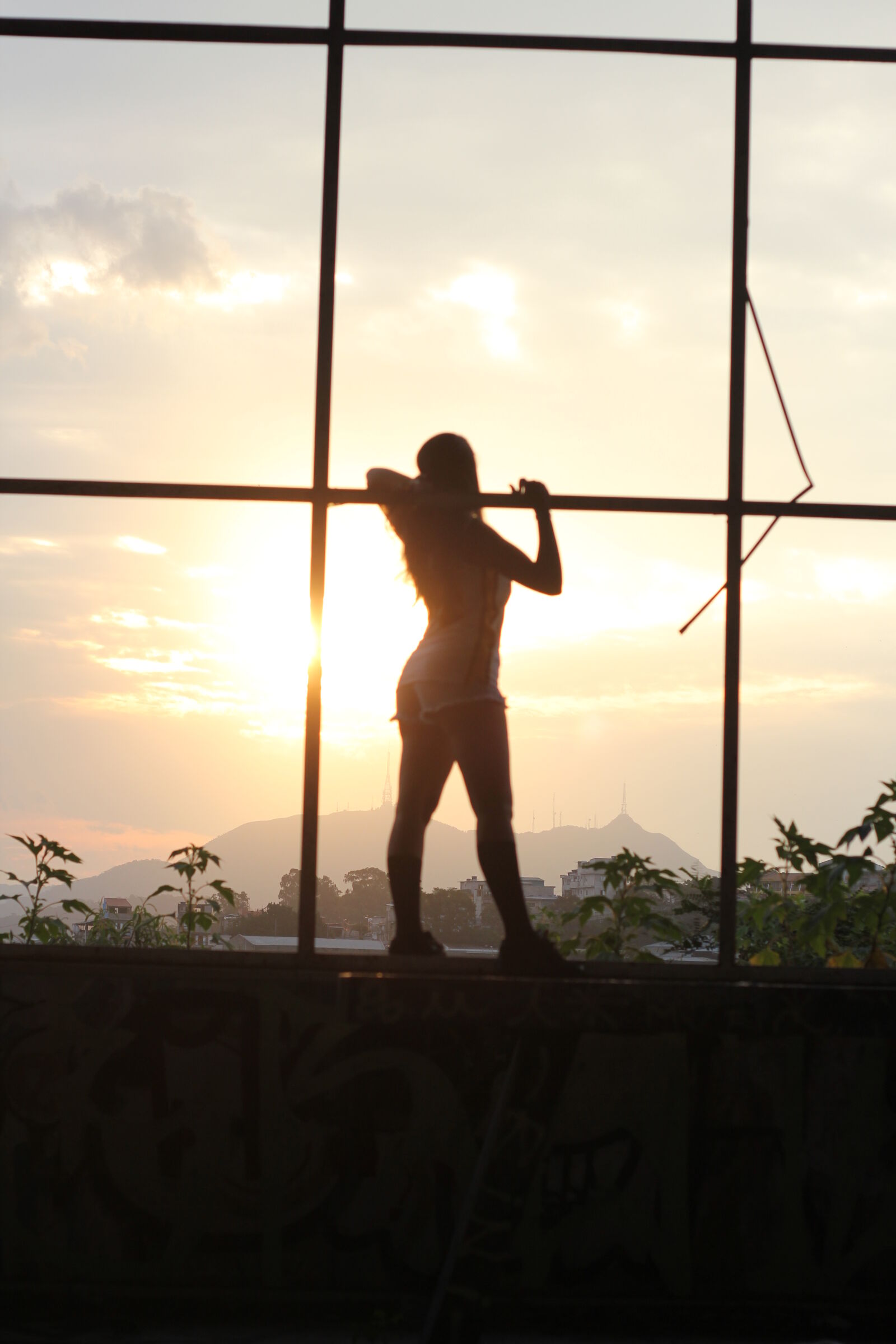 Canon EOS 550D (EOS Rebel T2i / EOS Kiss X4) sample photo. Abandoned, abstract, photo, boy photography