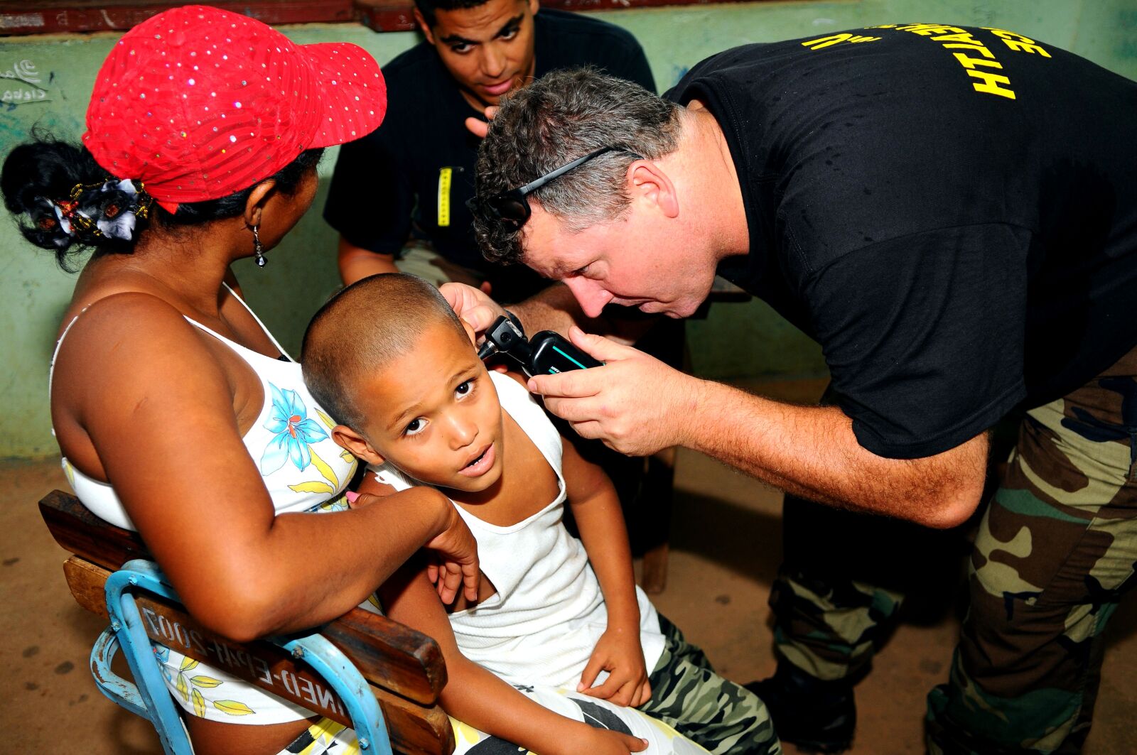 Nikon D300 sample photo. Patient, young boy, sitting photography