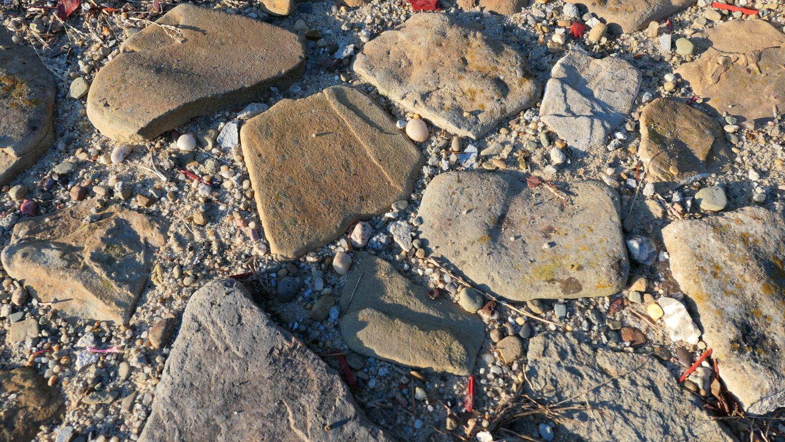 Panasonic Lumix DMC-LX10 (Lumix DMC-LX15) sample photo. Way, the stones, texture photography