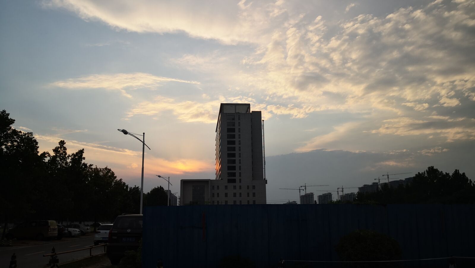 HUAWEI Mate 10 sample photo. Sunset, architecture, sky photography