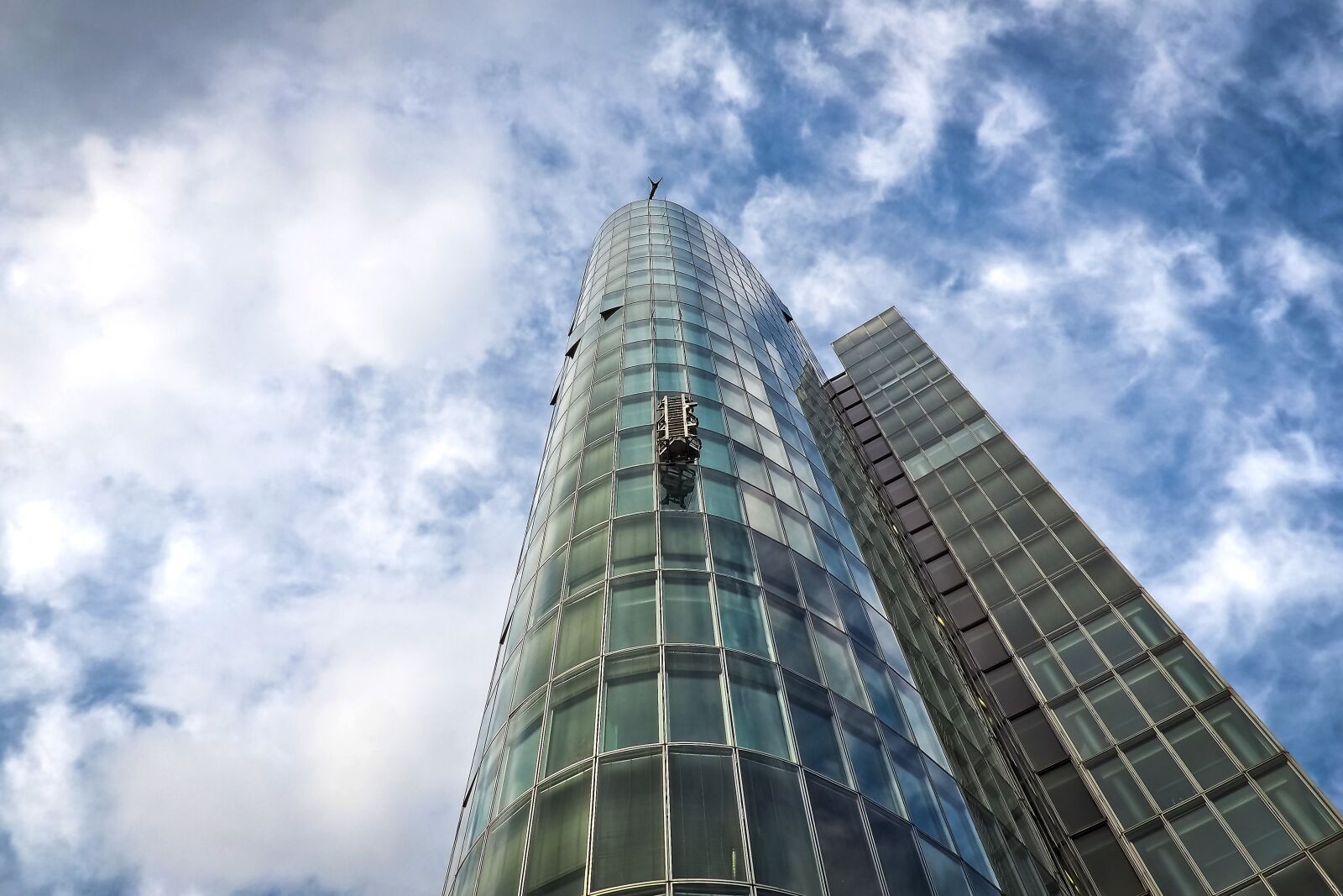 Olympus OM-D E-M10 sample photo. Architecture, skyscraper, glass facades photography