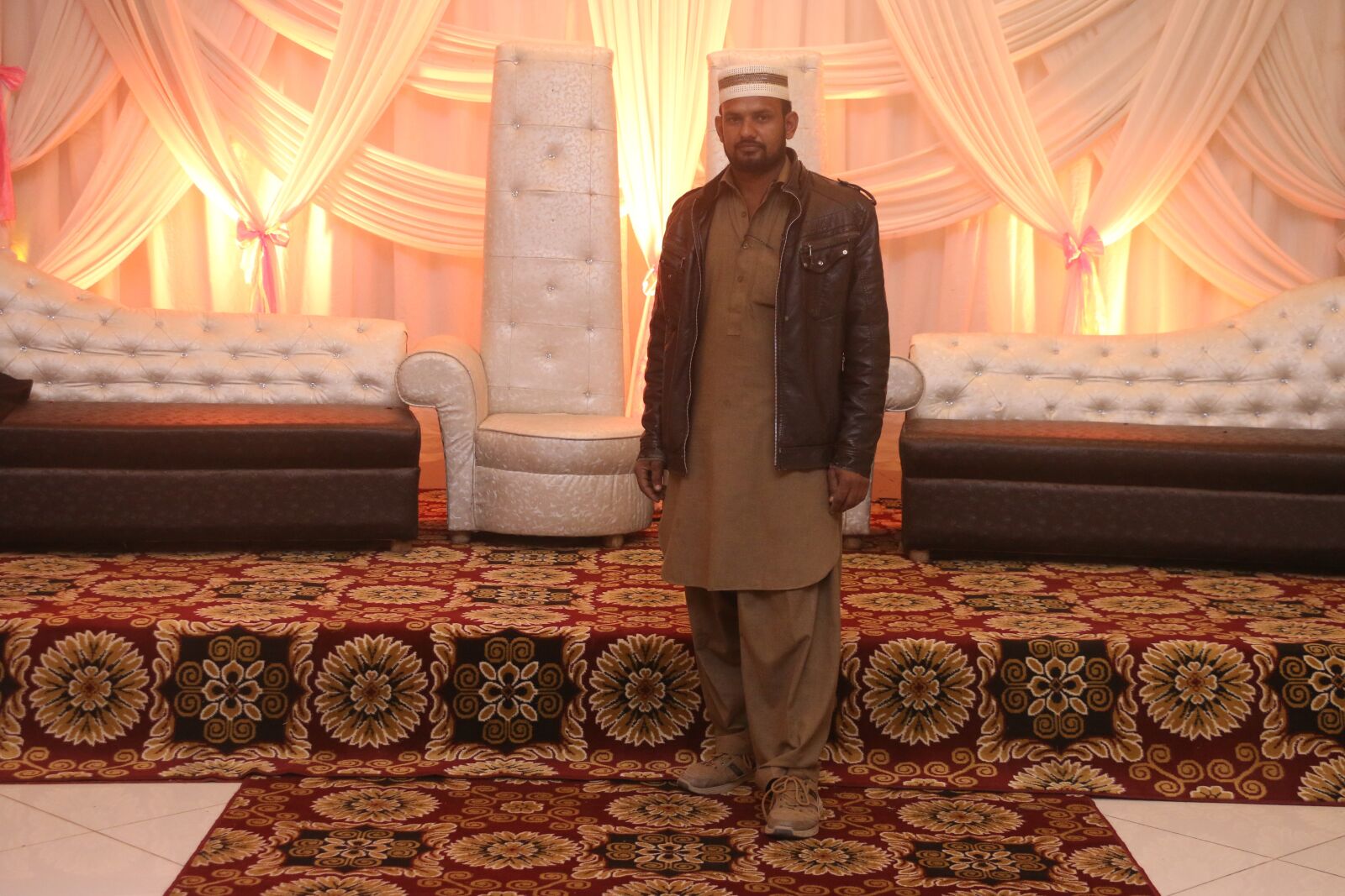 Canon EOS 70D + Canon EF-S 18-135mm F3.5-5.6 IS STM sample photo. Multan, pakistan, marriage hall photography