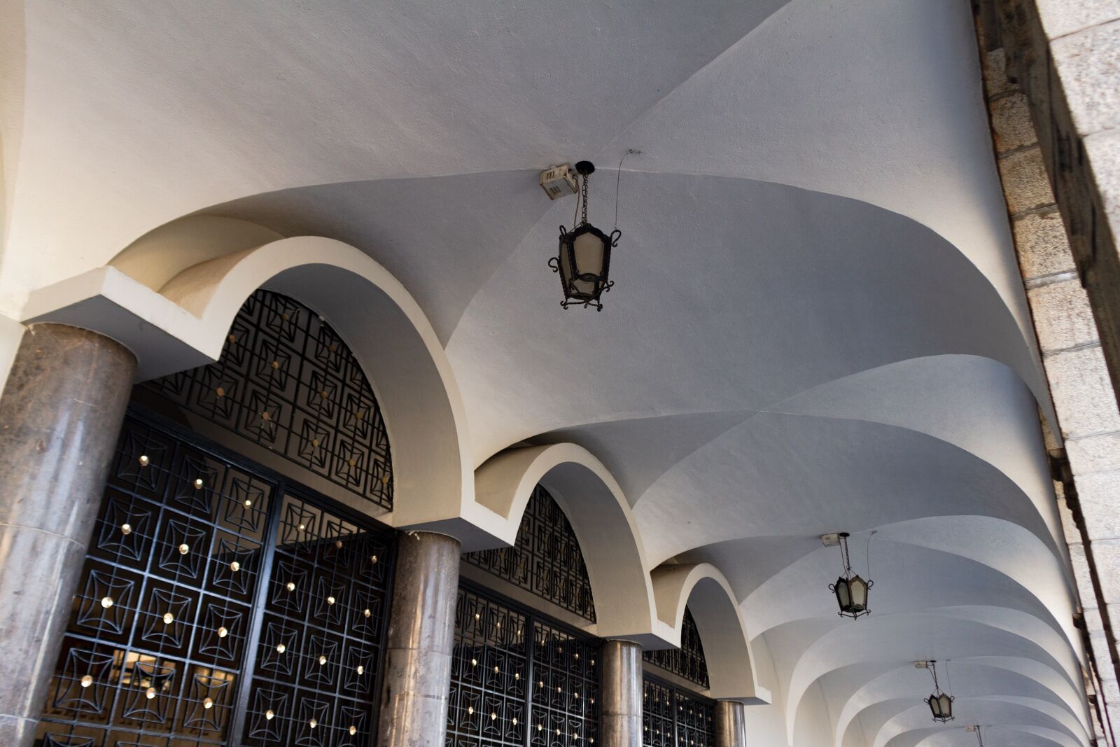 Canon EOS 7D sample photo. Architecture, arequipa, plaza photography