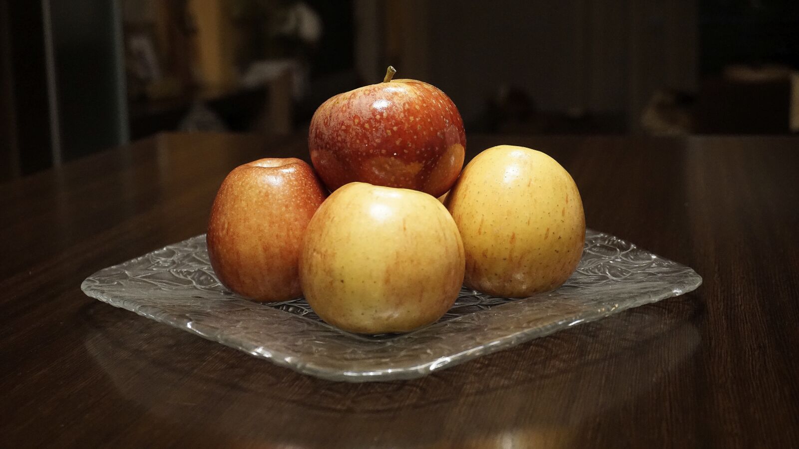 Sony a6000 sample photo. Apples, fruits, red apple photography