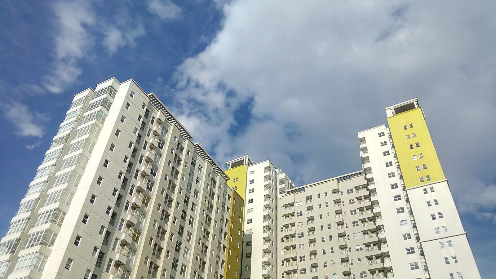 Lenovo X2-AP sample photo. Building, city, appartments photography