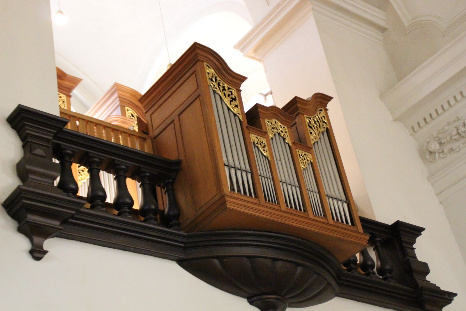 Canon EOS 700D (EOS Rebel T5i / EOS Kiss X7i) sample photo. Classic, architecture, antique photography
