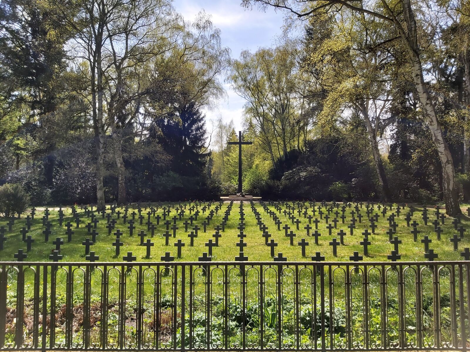 Samsung Galaxy A70 sample photo. Graveyard, cross, world war photography