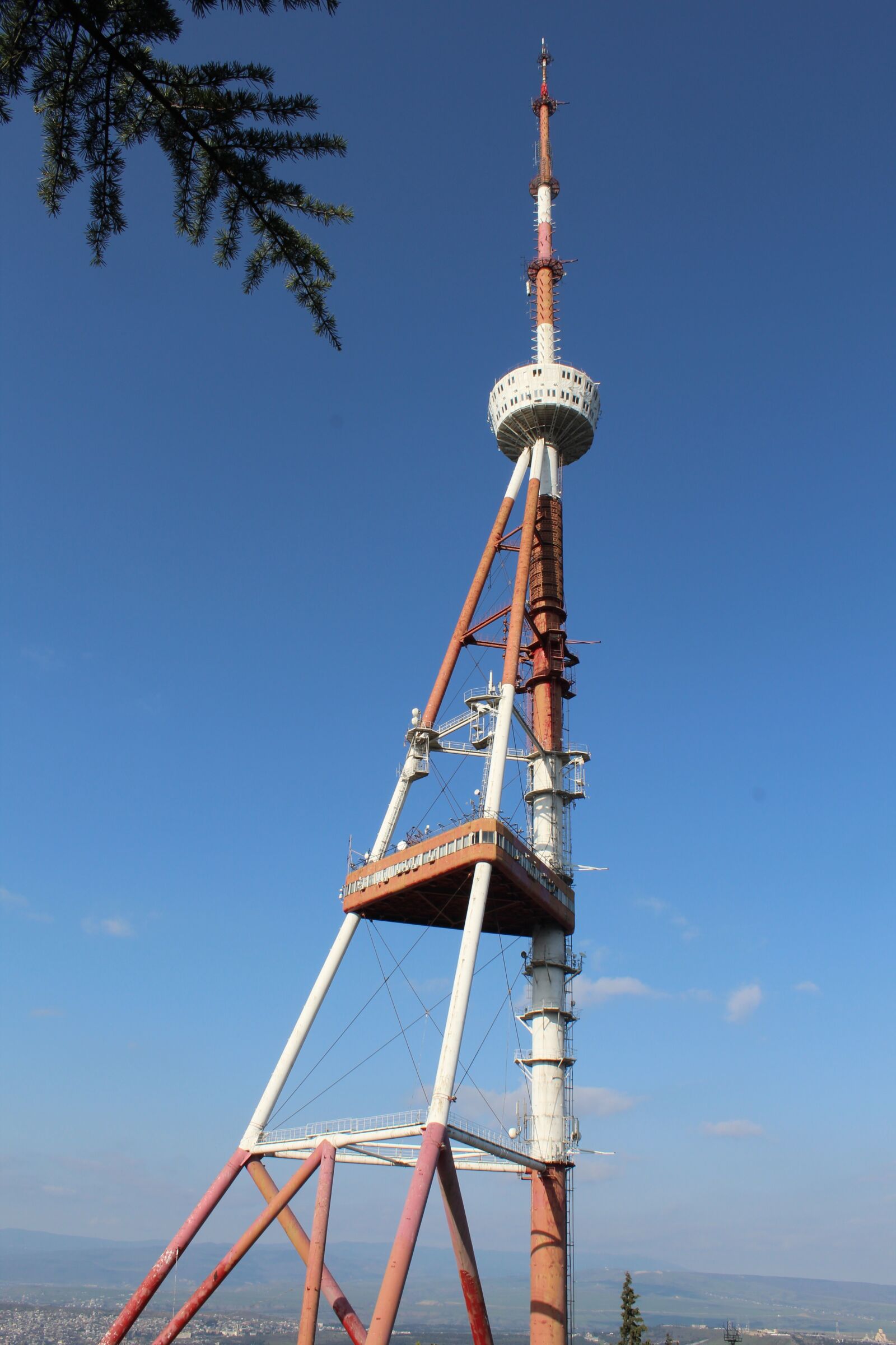 Canon EOS 1300D (EOS Rebel T6 / EOS Kiss X80) sample photo. Tv broadcasting tower, tbilisi photography