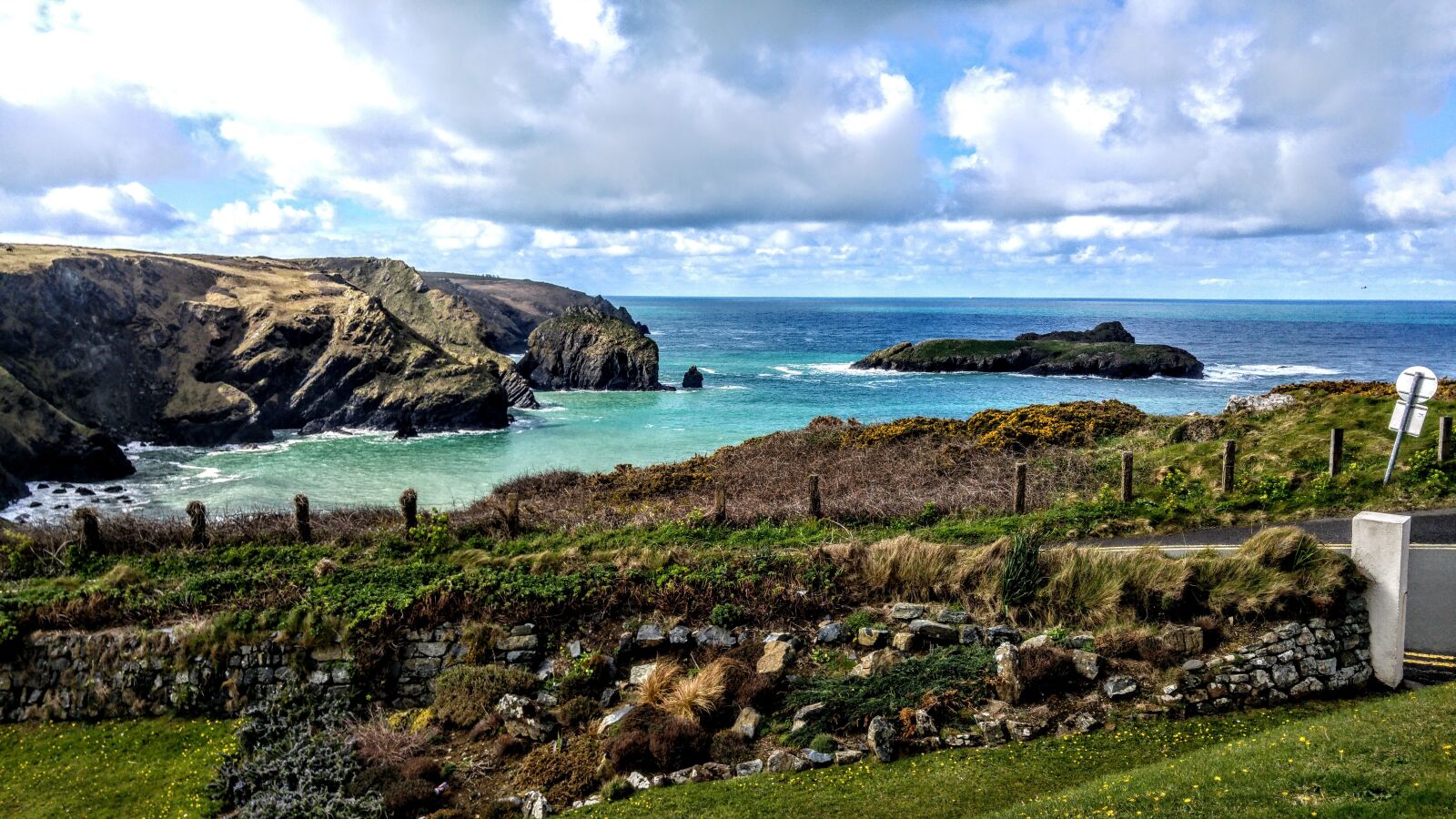 LG G4 sample photo. Mullion island, cornwall, sea photography