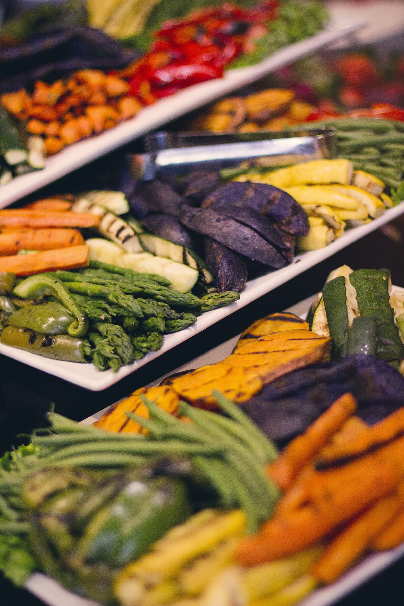 Canon EOS 60D + Canon EF 50mm F1.4 USM sample photo. Food, vegetables, bar photography