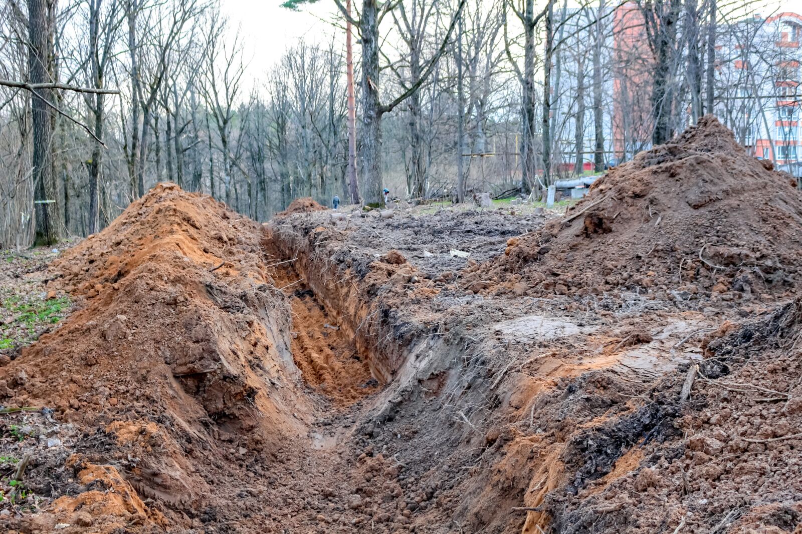 Canon EOS 100D (EOS Rebel SL1 / EOS Kiss X7) sample photo. Trench, land, digging photography