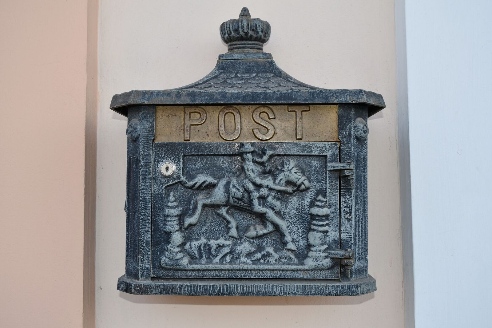 Nikon D5500 sample photo. Handmade, mailbox, wall, old photography
