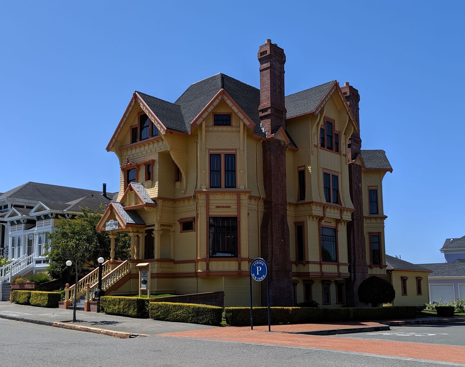 Google Pixel 3 sample photo. House, victorian, eureka photography