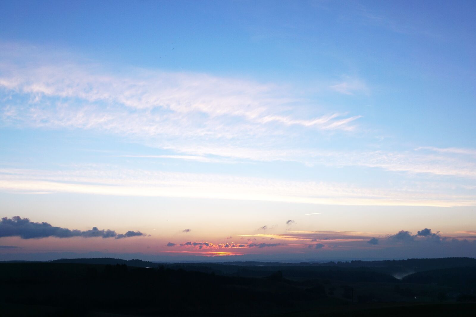 Sony ILCA-77M2 + Sony DT 16-50mm F2.8 SSM sample photo. Sunrise, hegau, sky photography