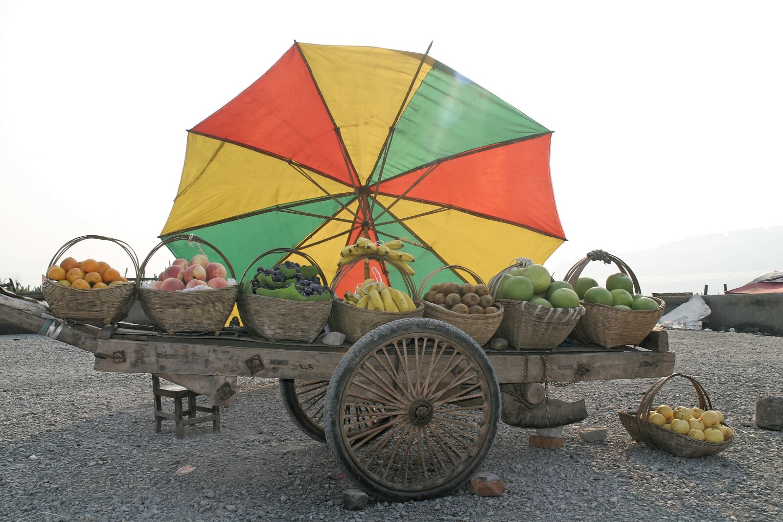 Canon EOS 10D sample photo. Fruit, dare, parasol photography