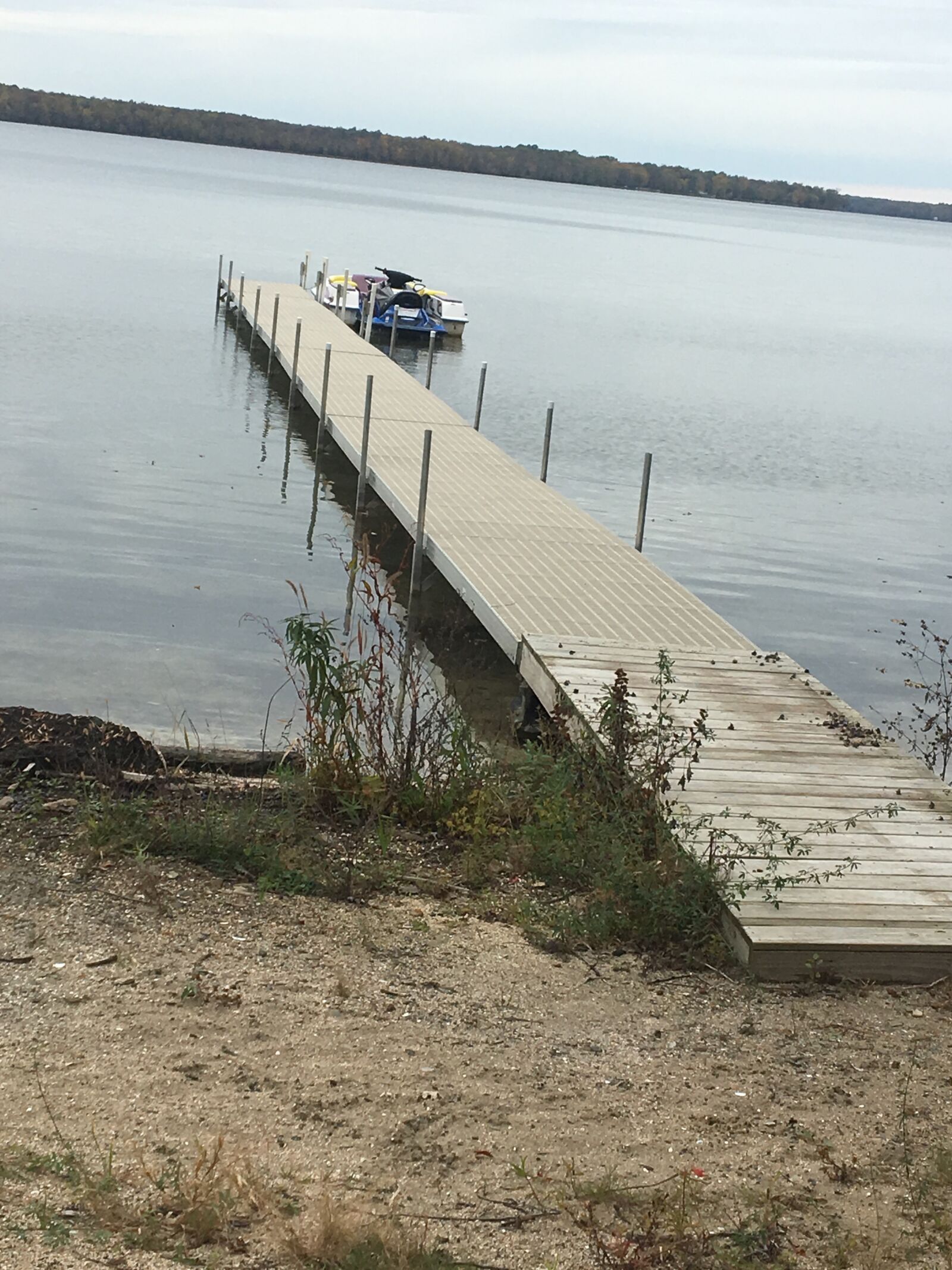 Apple iPhone 6s sample photo. Dock, lake, sky photography