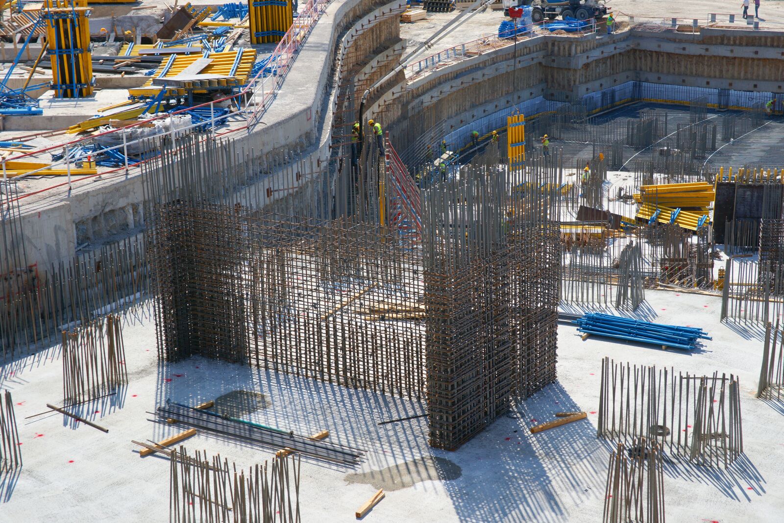 Sony Alpha DSLR-A850 sample photo. Construction, daniel, steel photography