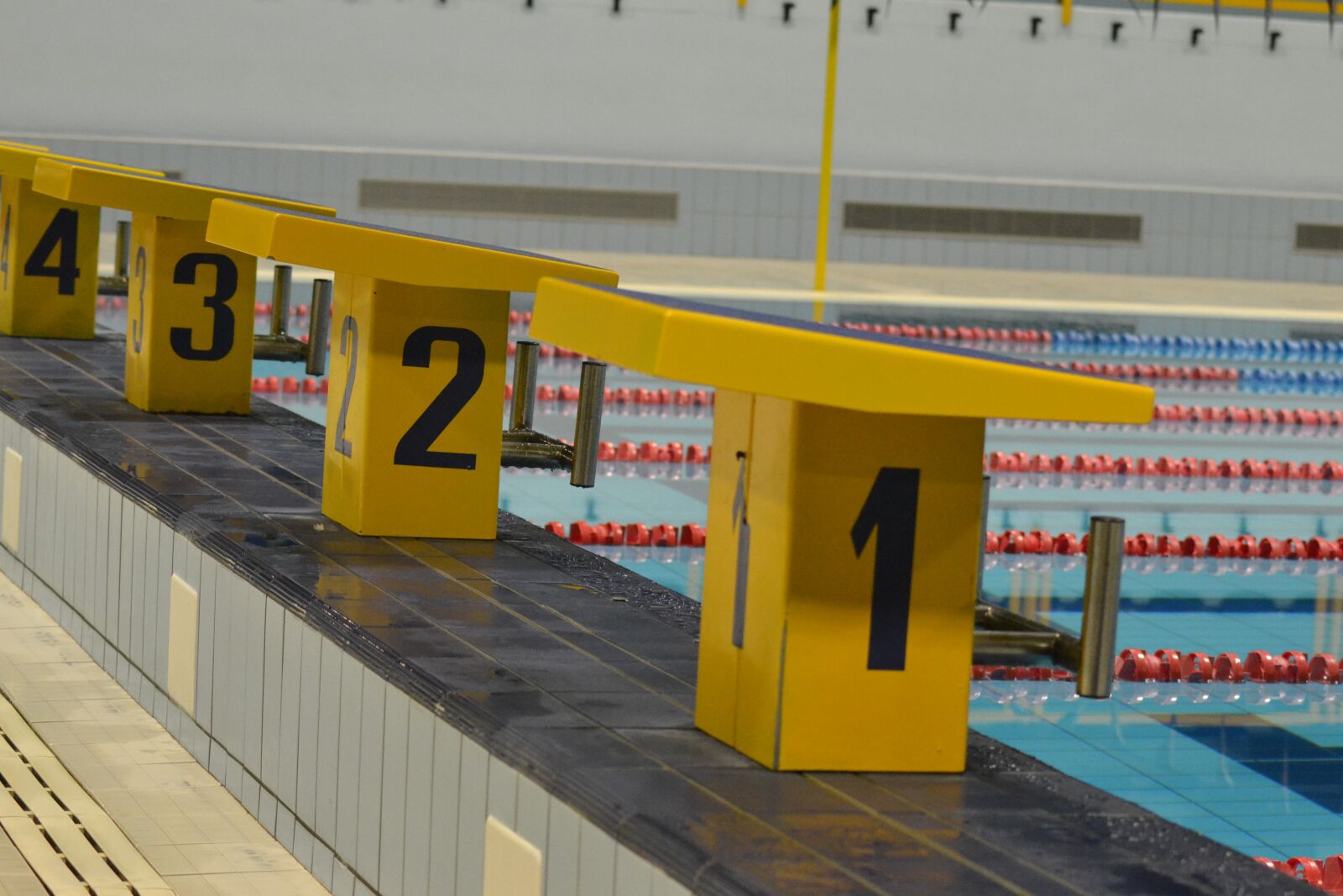 Nikon D3100 sample photo. Pool, blocks, line photography