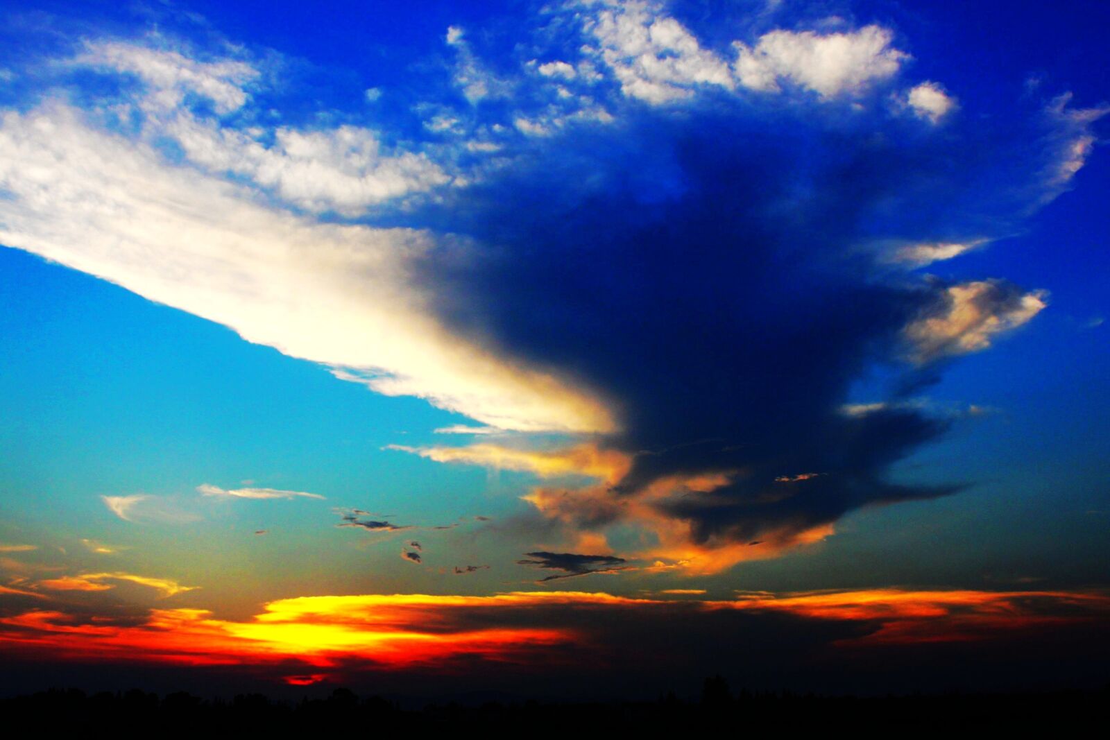 Canon EOS 500D (EOS Rebel T1i / EOS Kiss X3) sample photo. Phoenix nirvana, sunset, cloud photography
