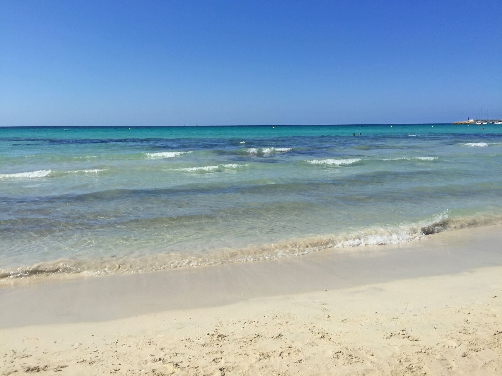 iPhone 6 Plus back camera 4.15mm f/2.2 sample photo. Mallorca, beach, it trenc photography