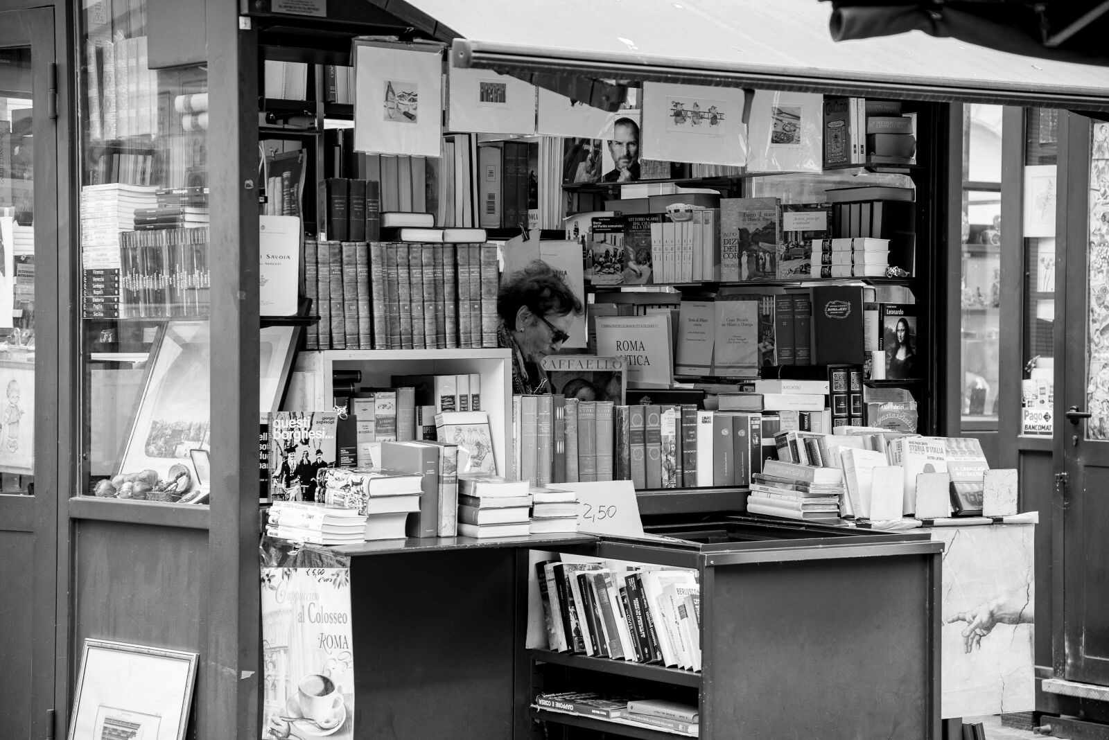 Pentax K-1 Mark II sample photo. Book, kiosk, store photography
