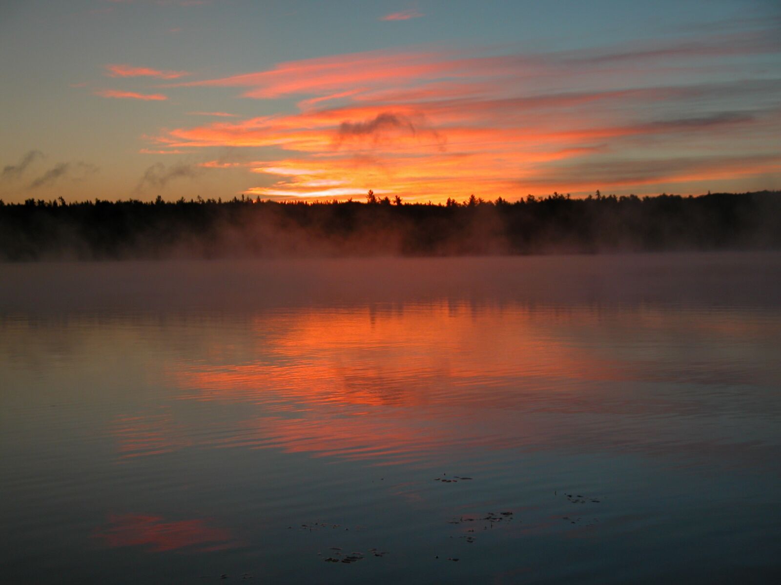 Nikon E5700 sample photo. Dawn, lake, outdoor photography