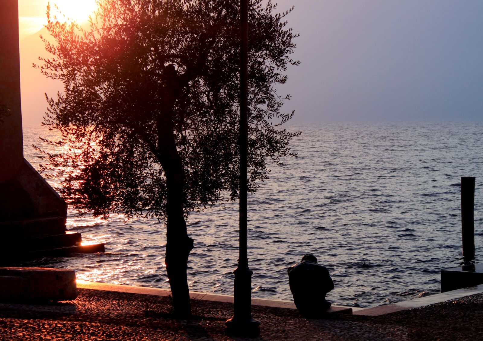 Canon EOS 500D (EOS Rebel T1i / EOS Kiss X3) sample photo. Sunset, lake, malcesine photography