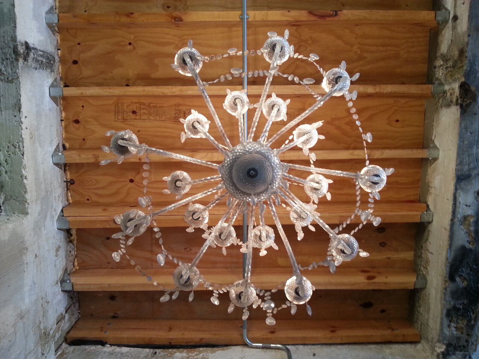 Samsung Galaxy Note2 sample photo. Chandelier, lights, rugged photography