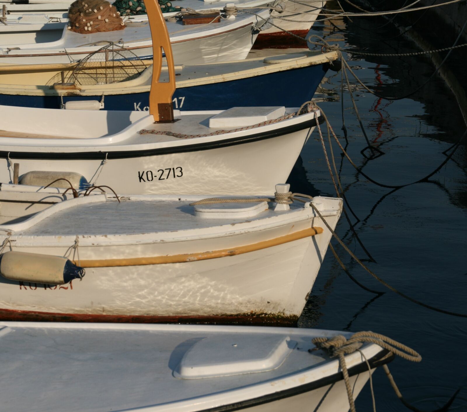 Canon EOS 400D (EOS Digital Rebel XTi / EOS Kiss Digital X) sample photo. Adriatic, boat, sea photography