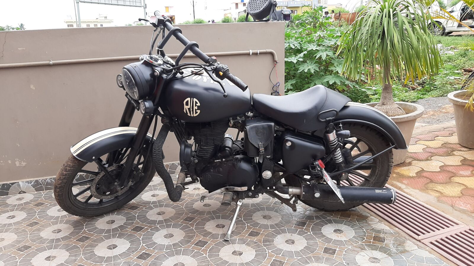 Samsung Galaxy A50 sample photo. Bullet, royalenfield, enfield photography