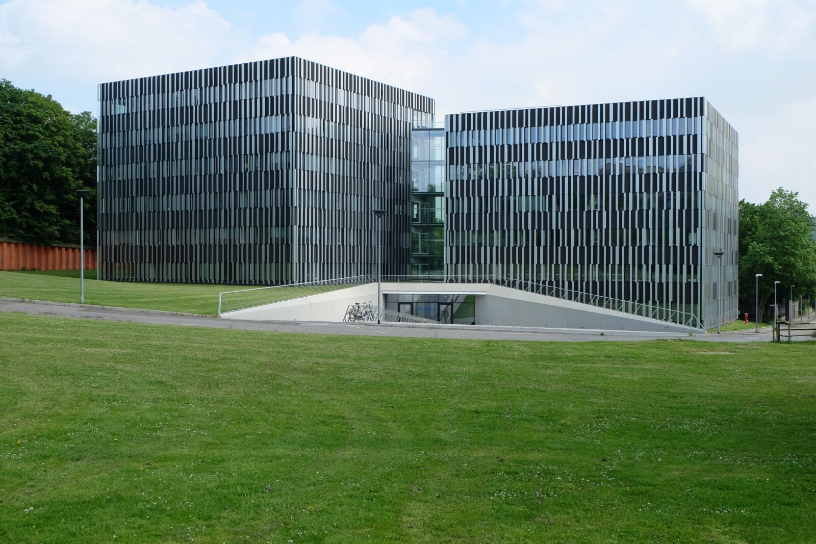 Fujifilm X-M1 + Fujifilm XC 16-50mm F3.5-5.6 OIS II sample photo. Architecture, rwth-aachen, cubic shape photography