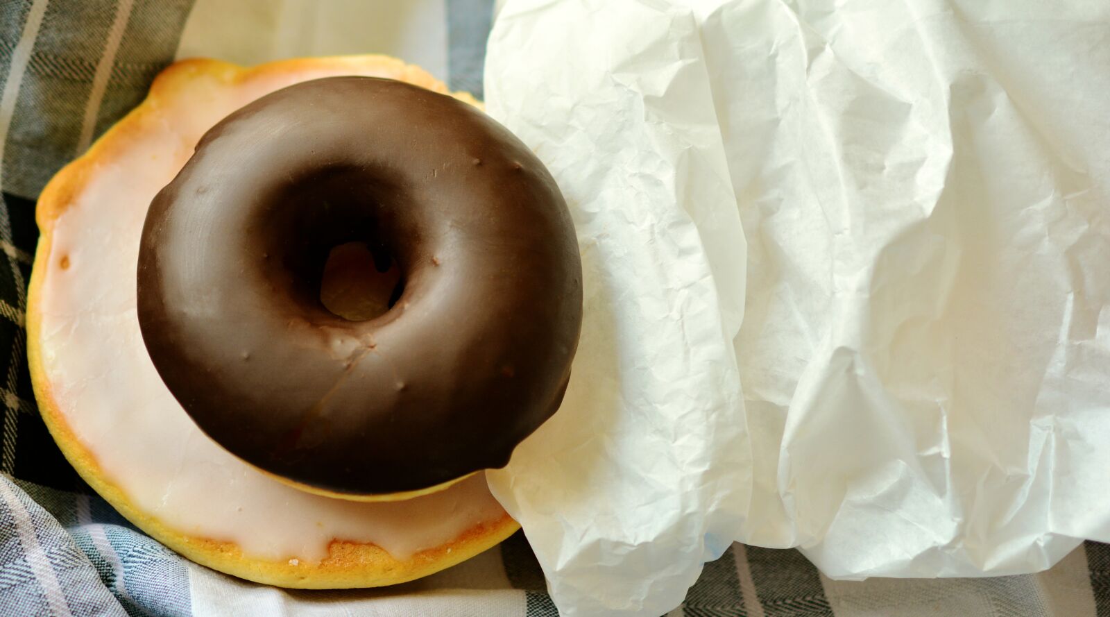 Nikon D5200 sample photo. Donut, pastries, cake photography