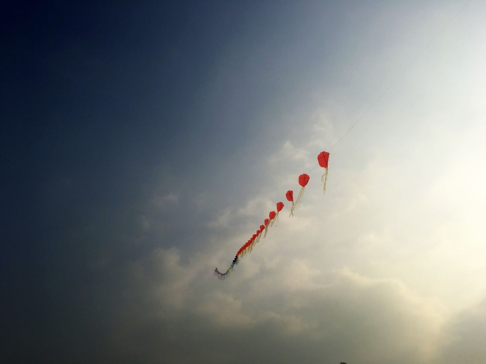 Apple iPhone 6s sample photo. Fy, red, kite photography