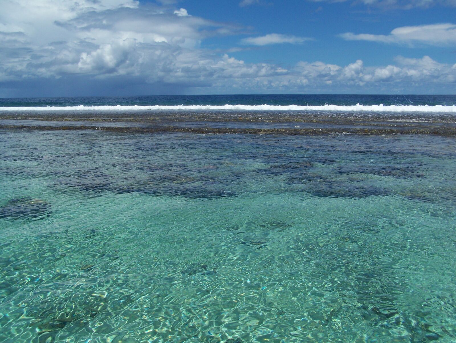 Kodak Z650 ZOOM DIGITAL CAMERA sample photo. Lagoon, polynesia, sea photography