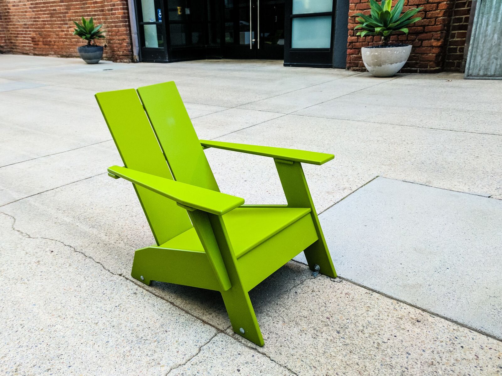 Google Pixel sample photo. Green, lawn chair, furniture photography