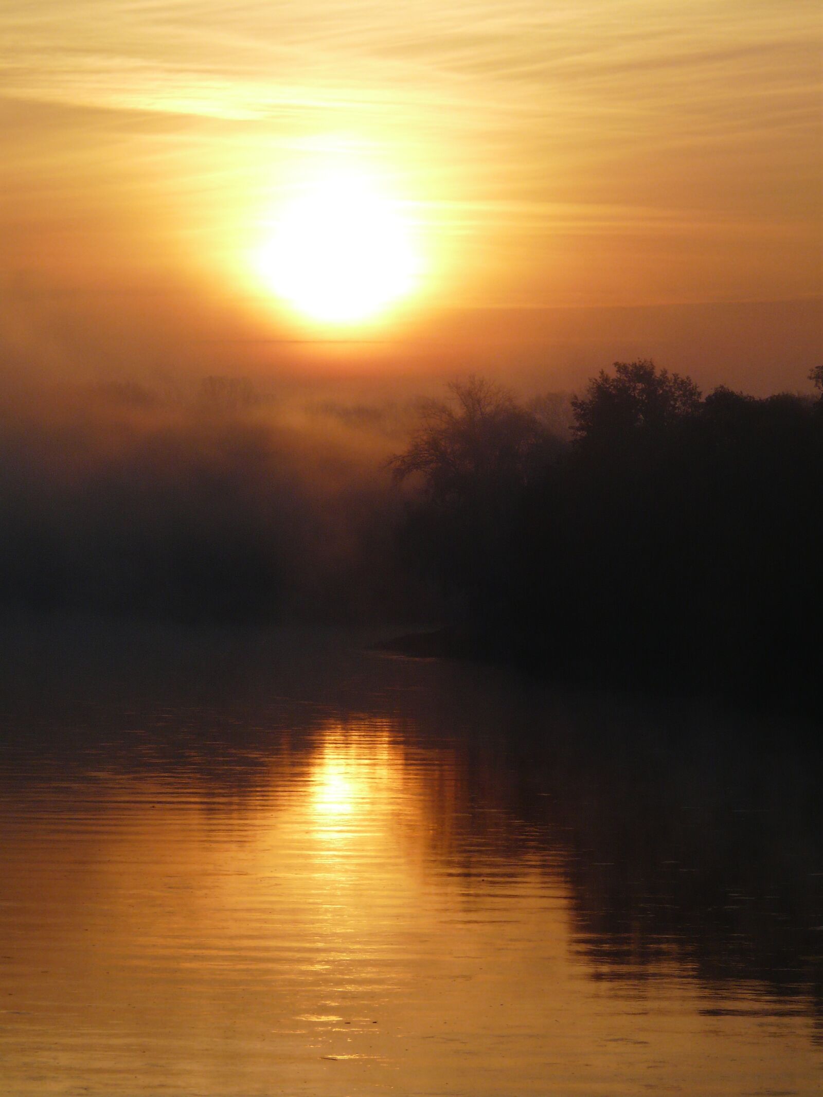 Panasonic DMC-FZ18 sample photo. River, the sun, west photography